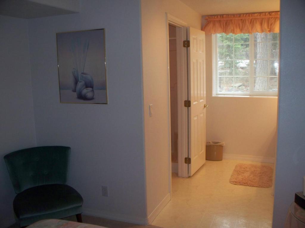 פוסט פולס River Cove Elegant Waterfront Bed & Breakfast חדר תמונה