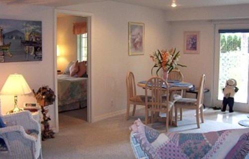 פוסט פולס River Cove Elegant Waterfront Bed & Breakfast מראה חיצוני תמונה
